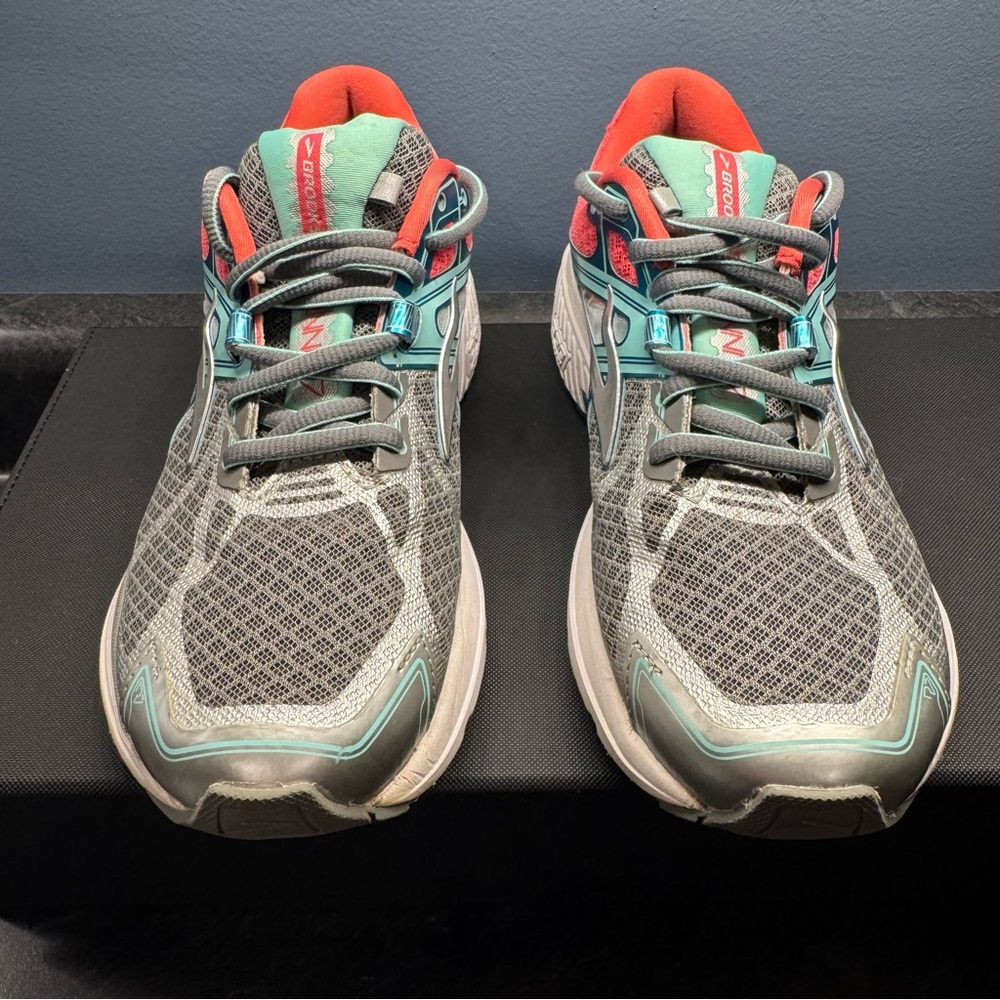 Brooks Ravenna 7 Women's Size 6.5 Trail Running Shoes Silver Pink (1202081B127)